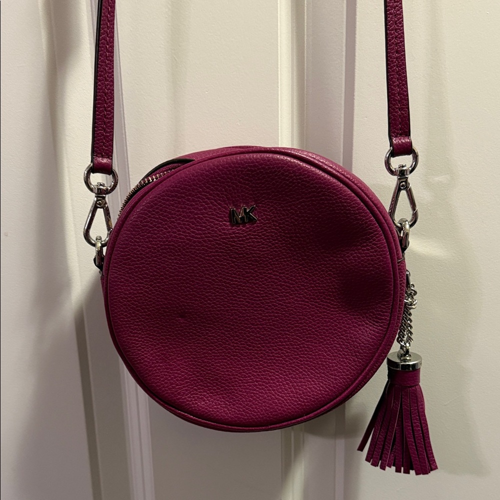 Michael Kors Pebbled Leather Canteen Fuchsia Round Crossbody Bag